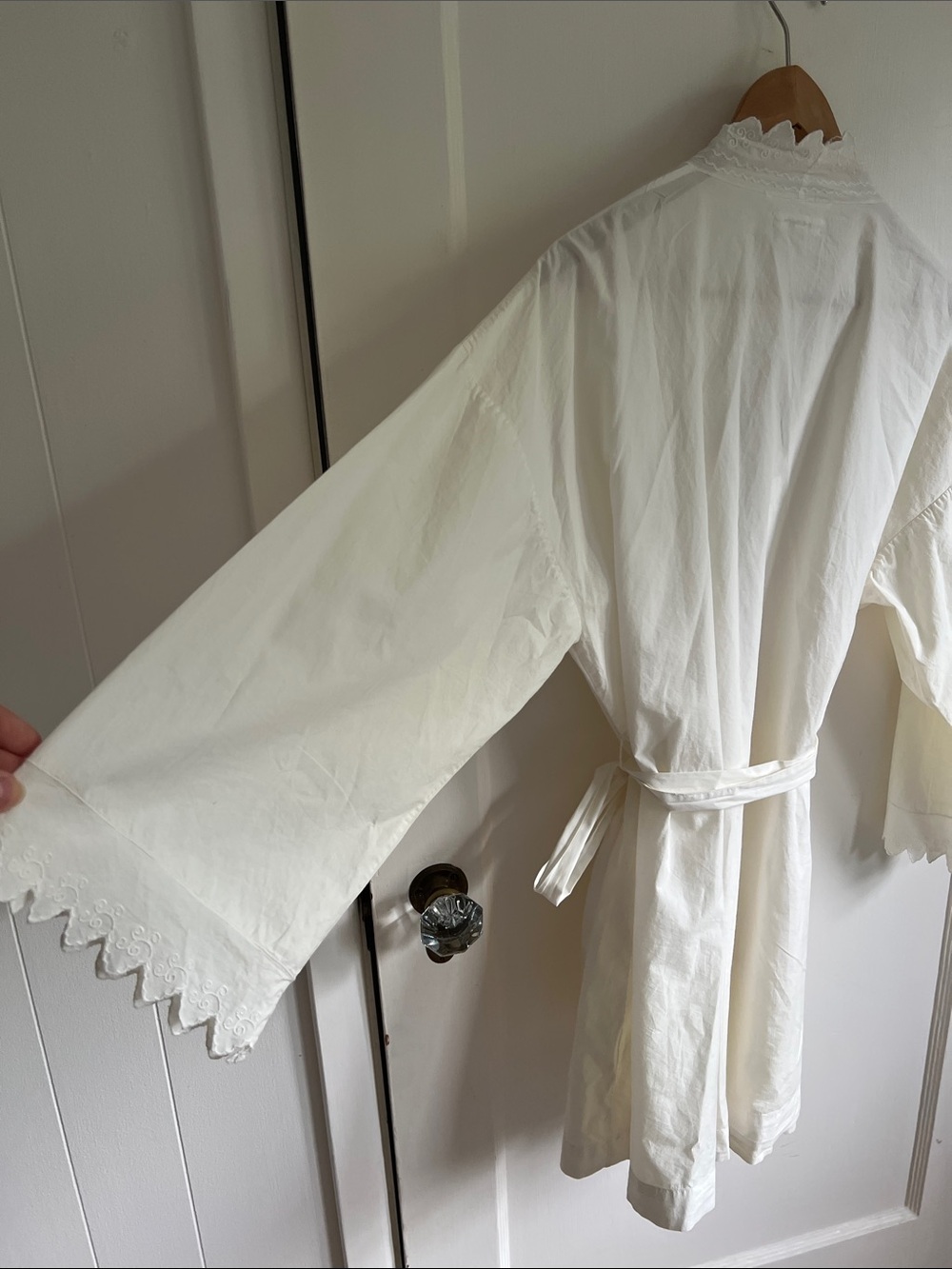 Dôen Edna 100% Cotton Robe in Cream  Eyelet Trim Tie Waist - Picture 13 of 14